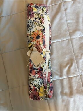 The Sak roots Canvas Floral Apron in Yellow, Pink & Navy